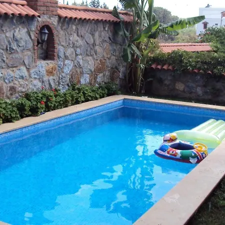 Important Group | Berry Villa